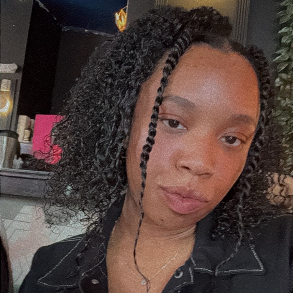 Meet your Posher, Chesnea